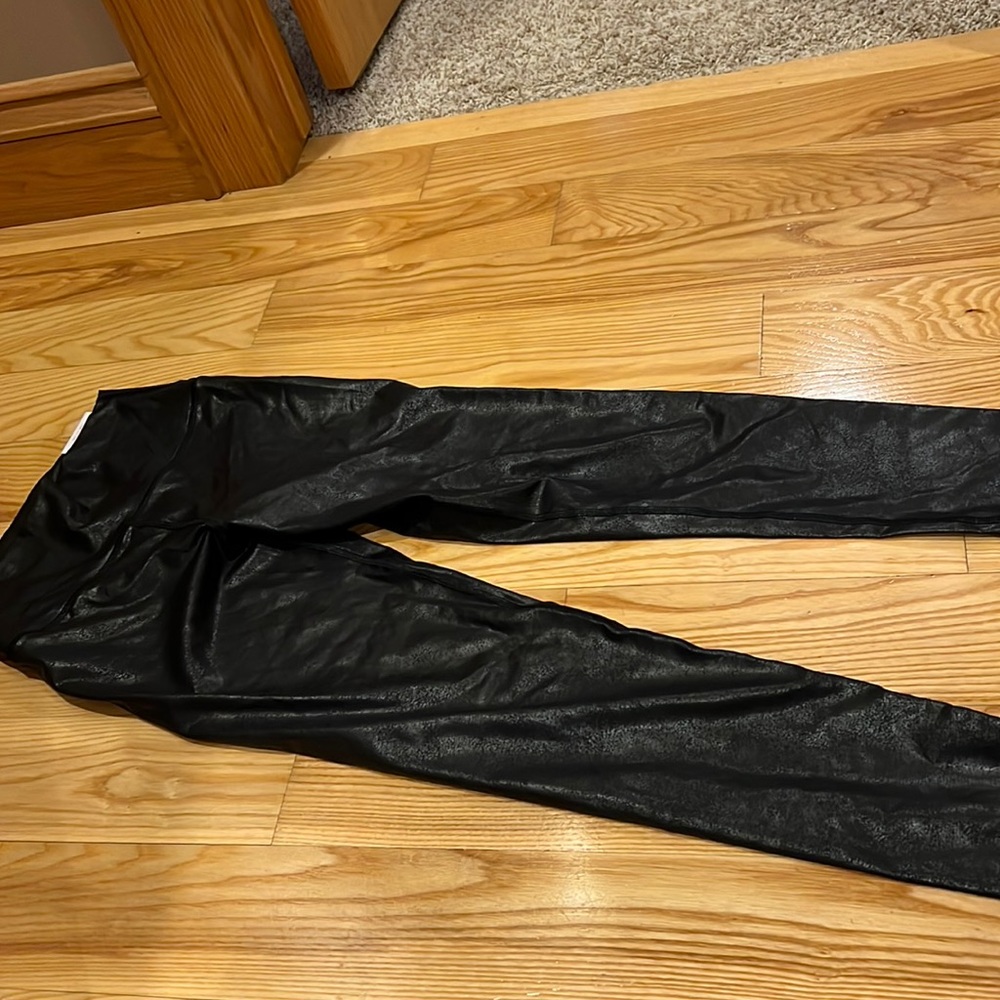 AERIE CRACKLE SHINE LEGGING